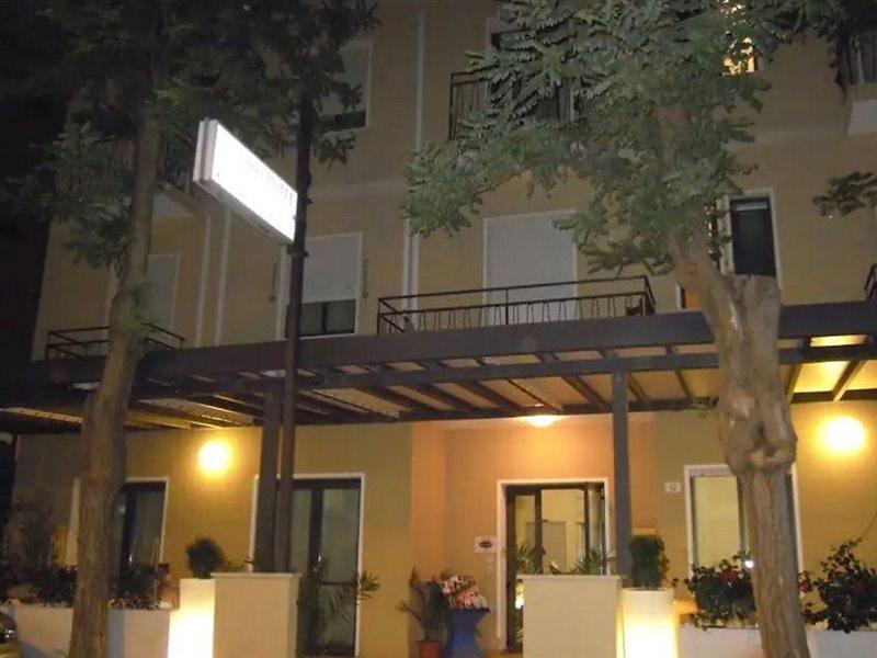 Asso Hotel Rimini Exterior foto